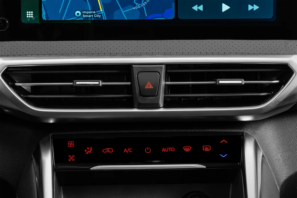 Khoang xe 7–8 chỗ